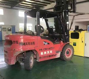 叉車作業(yè)